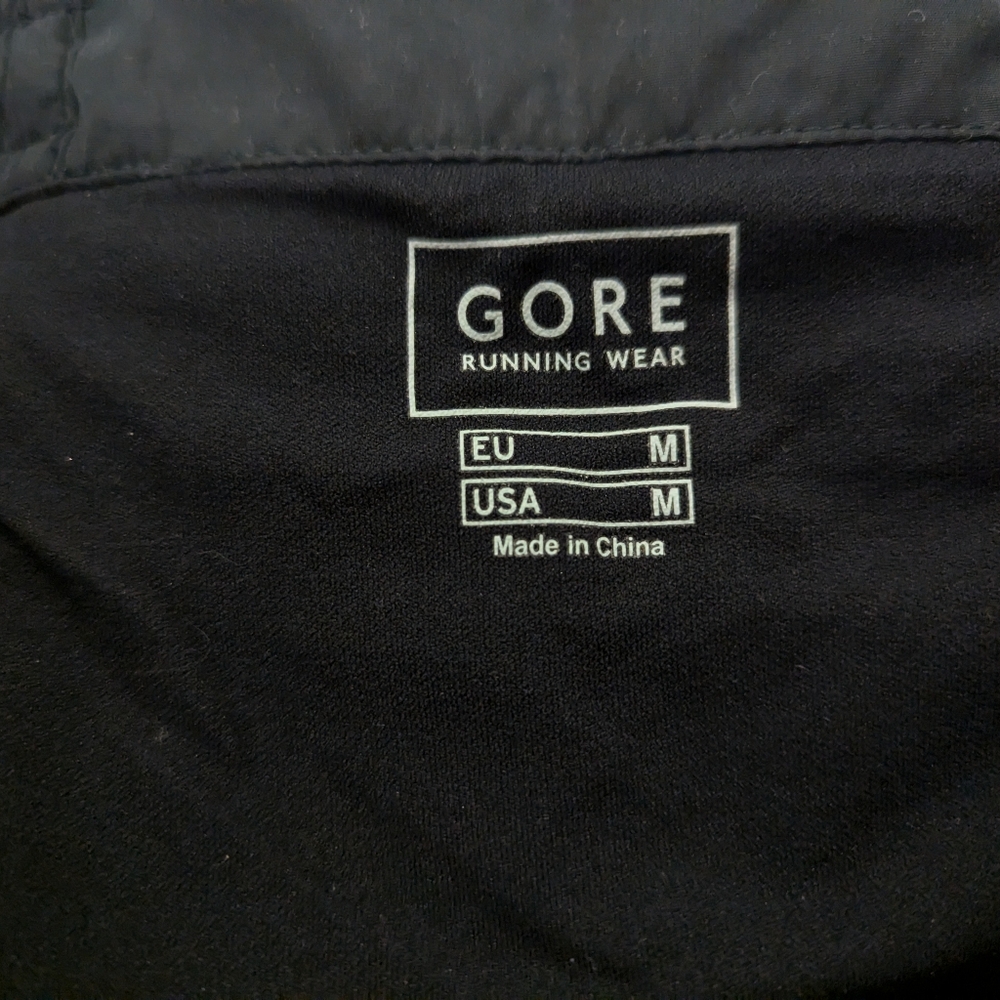 Gore running wear men 's size medium shorts - Picture 3 of 4